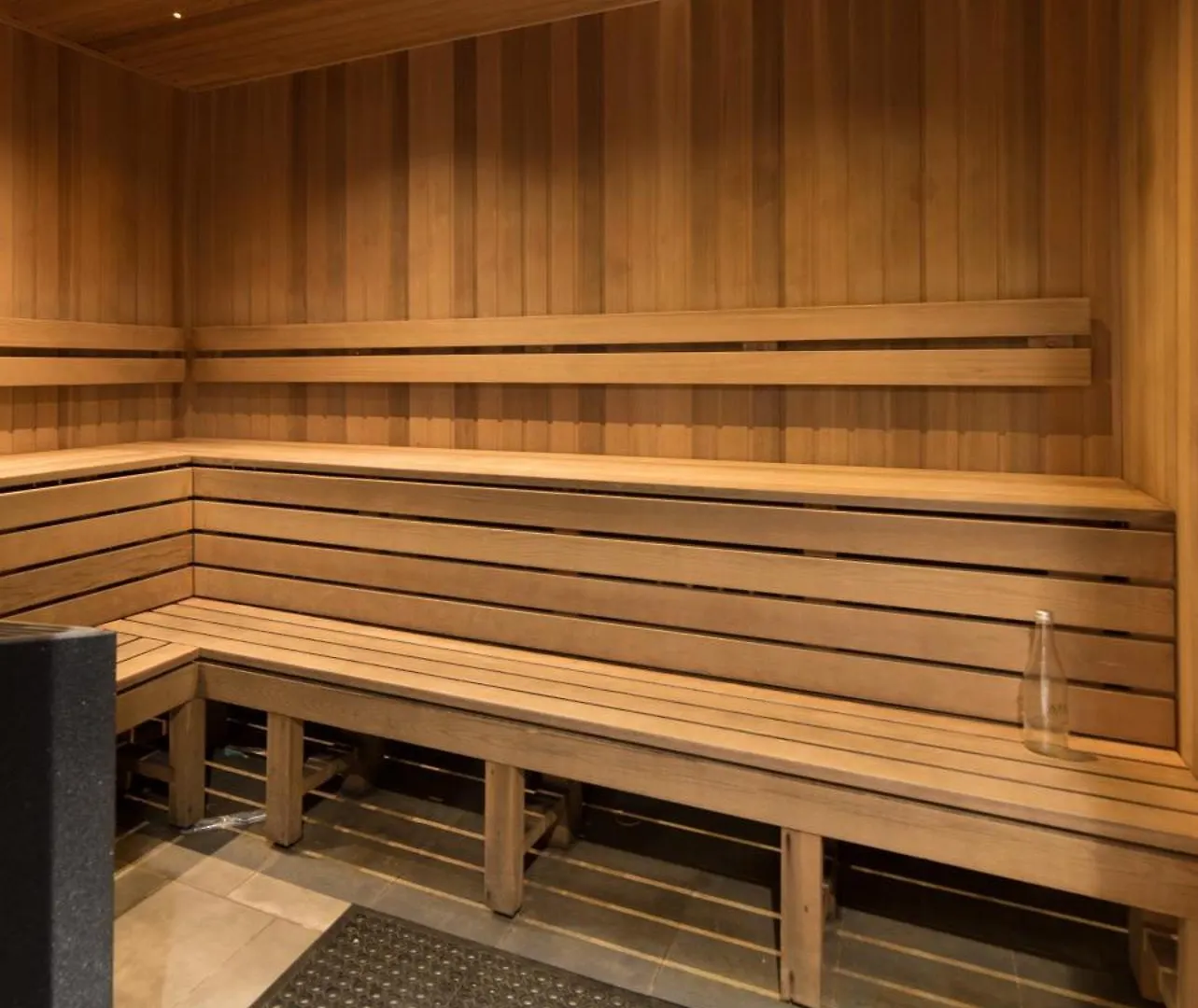 Modern 1-Bed Apartment With Pool And Sauna Canberra